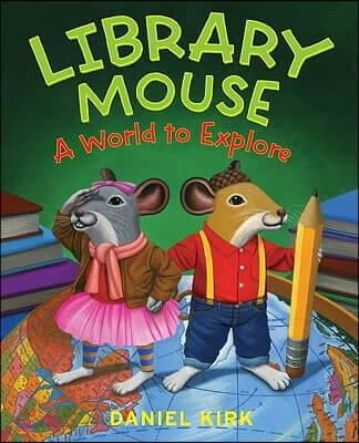 Library mouse : a world to explore 표지